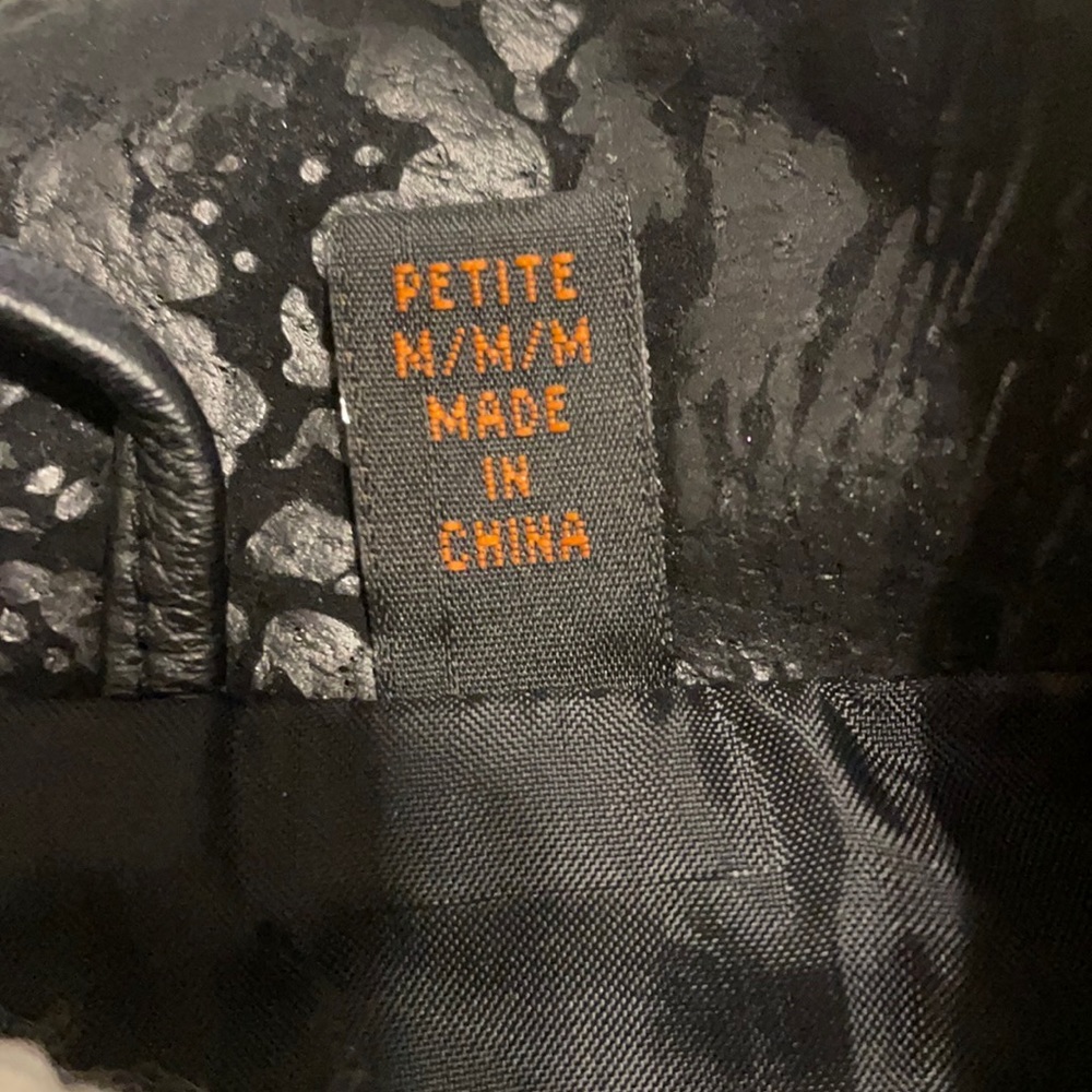 Ginuine Leather Perfect Condition - image 4